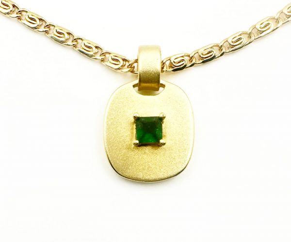 Gold Filled Scroll Chain with Gold Filled & Green Onyx Pendant  17 Inches in Length with 1 Inch Pendant Available longer or shorter with request.